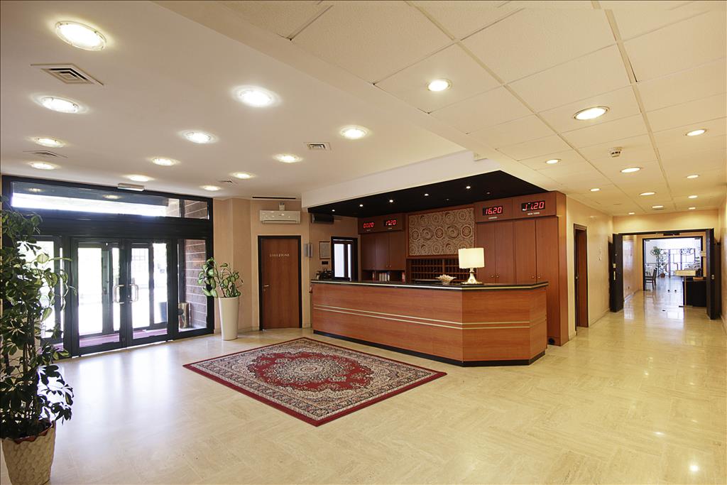 Hotel Executive - Reception