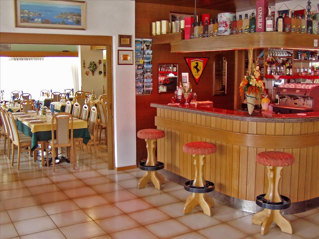Hotel Ferrari - Bar