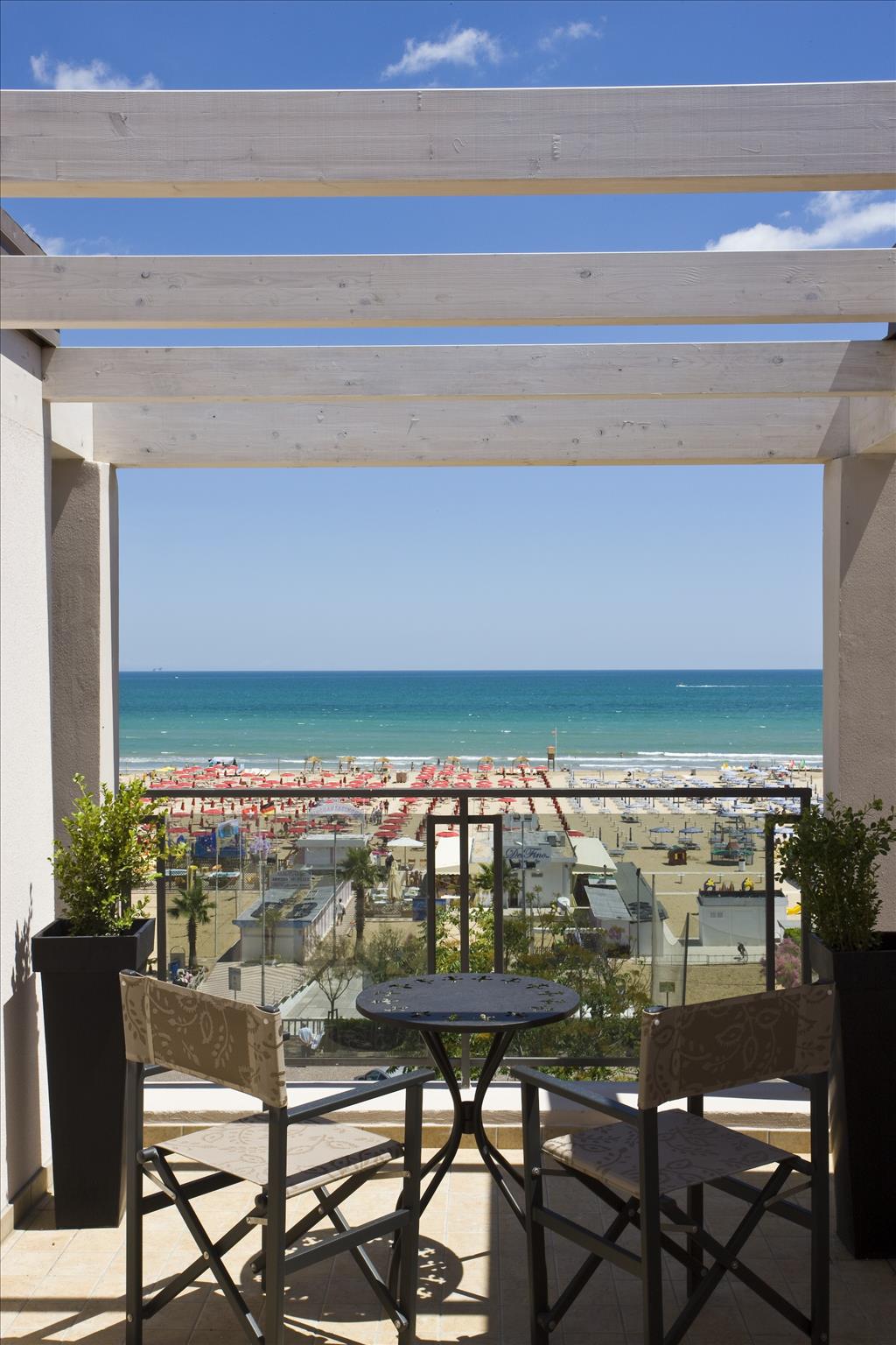 Hotel Ferretti Beach - Terrazza
