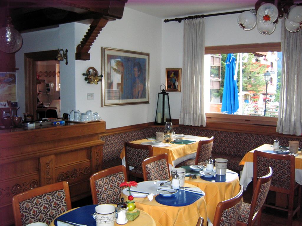 Garni Festil - Bar