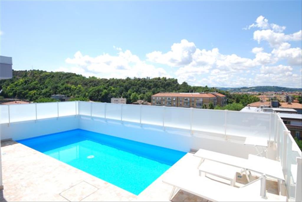 Hotel Figaro - Piscina