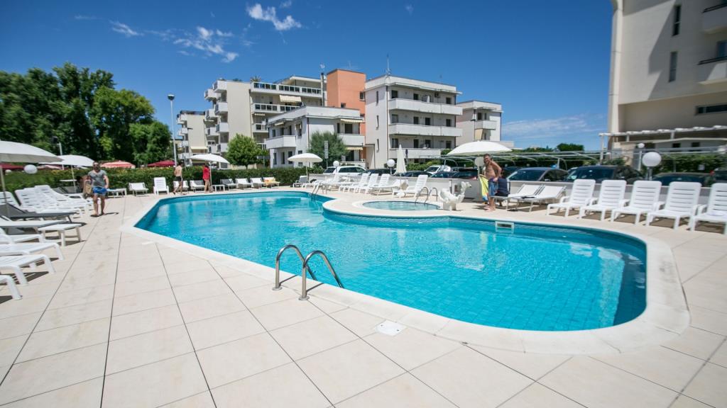 Hotel Fra i Pini - Piscina