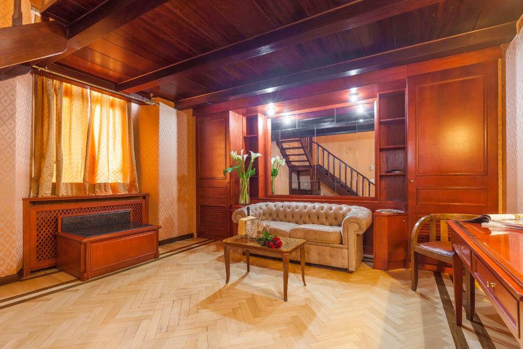 Hotel Galles - Hall