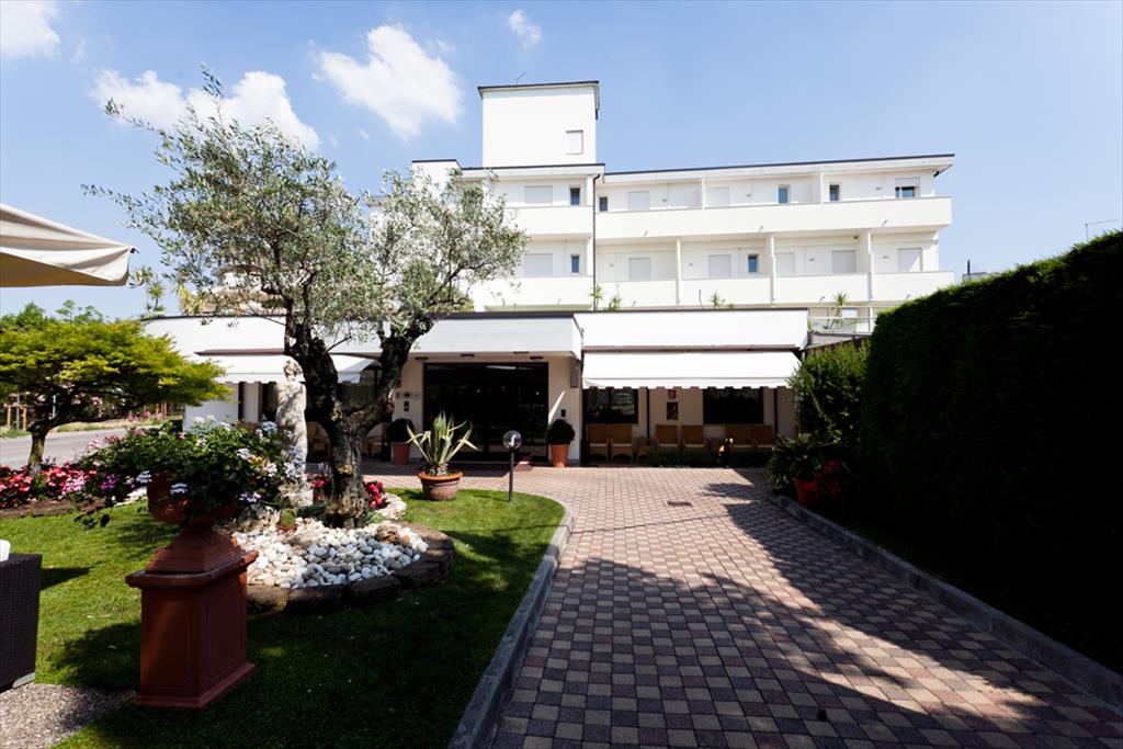 Hotel Gazzella Bianca - Esterno