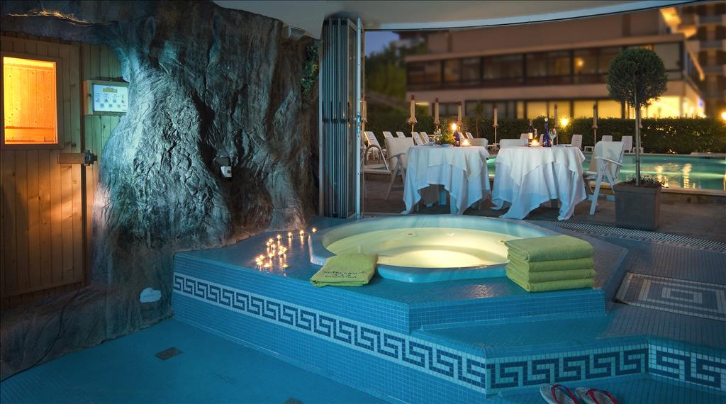 Hotel Globus  - Piscina
