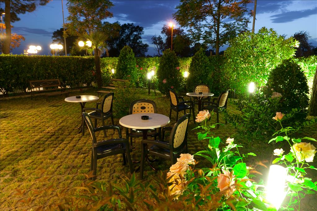Hotel Globus  - Tavolini