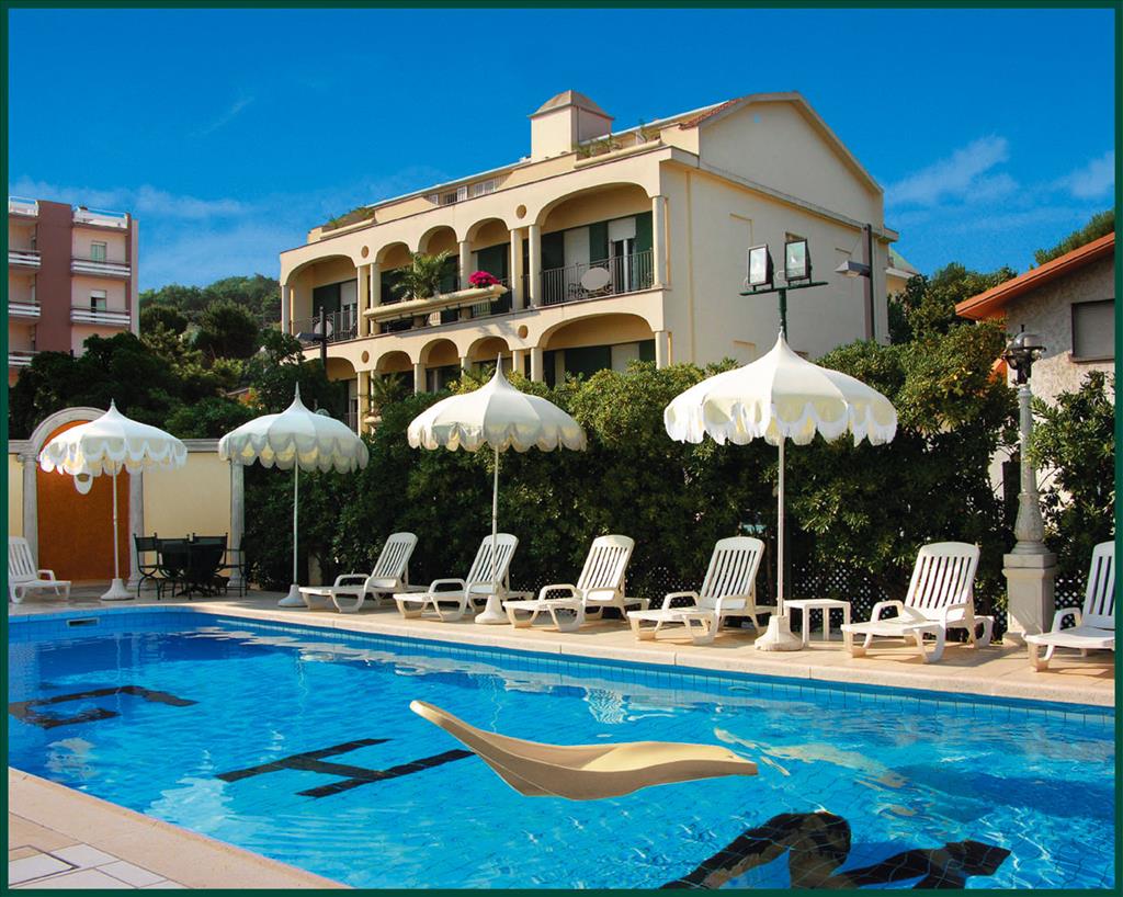 Grand Hotel Michelacci - PiscinaEsterna