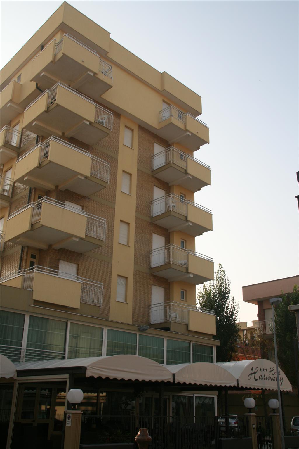 Hotel Harmony - Esterno