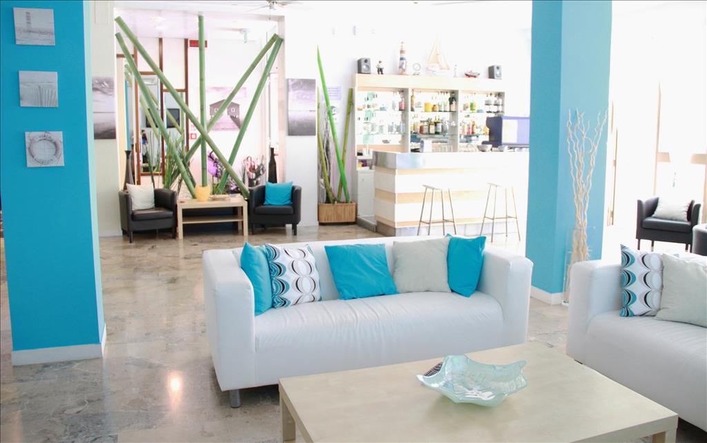 Hotel International - Lobby