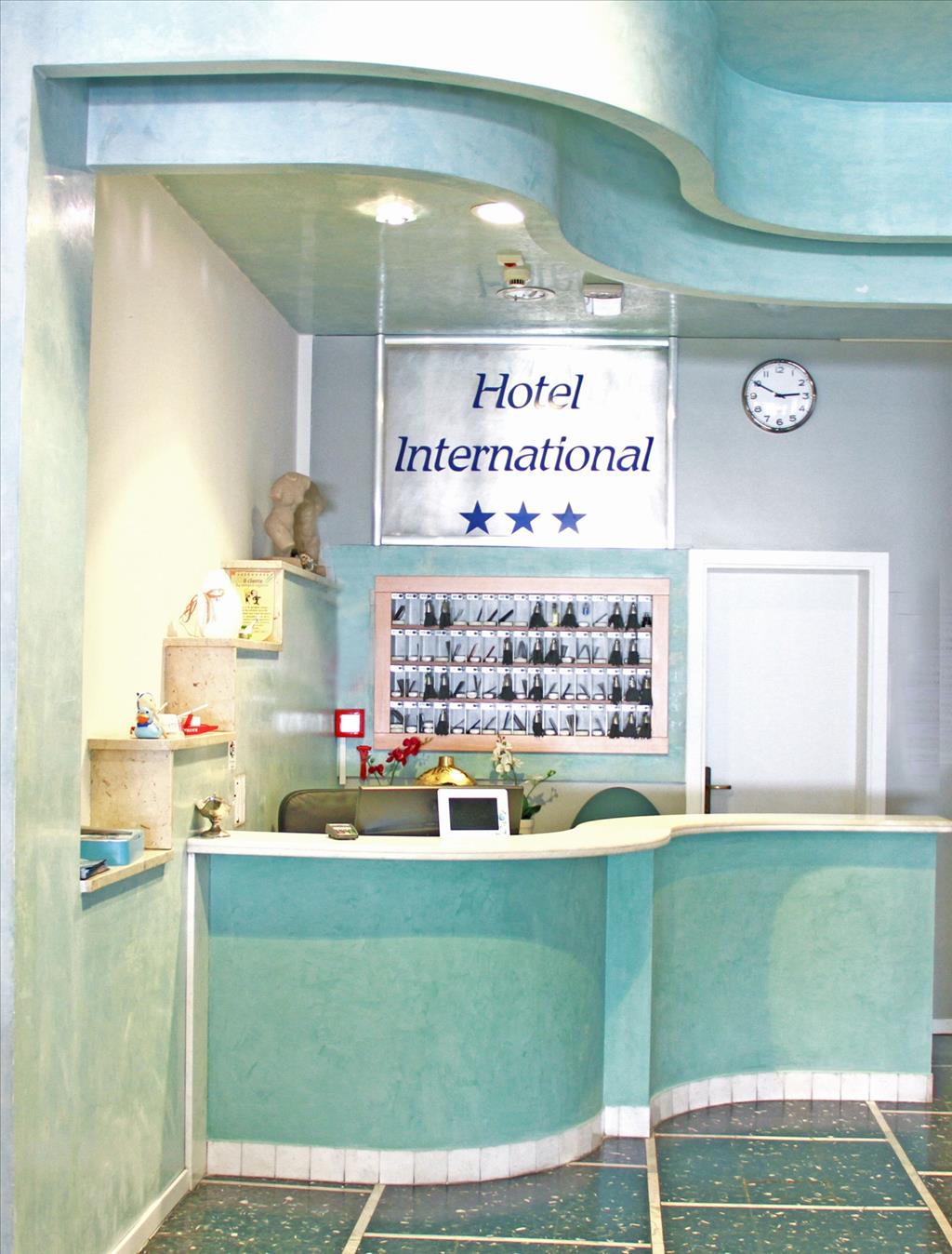 Hotel International - Reception
