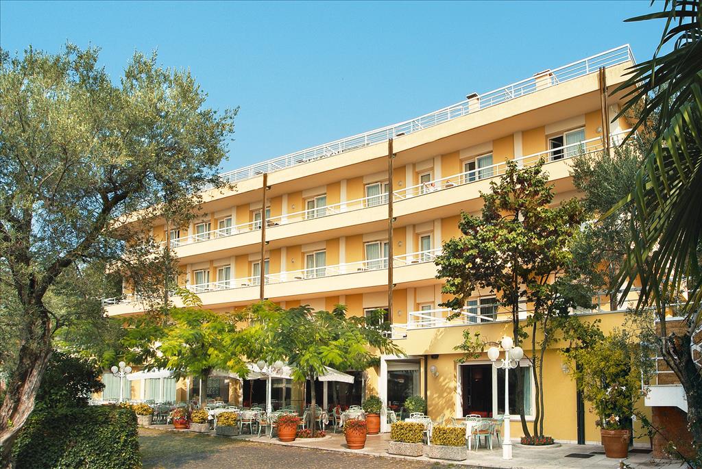 Hotel Internazionale - Torri del Benaco