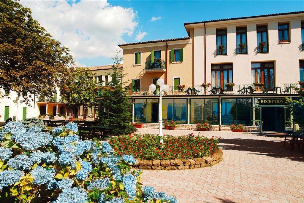 Hotel Jolanda - Facciata