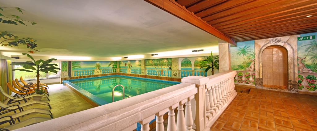 Hotel Kertess - PiscinaInterna