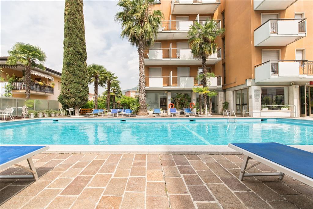 Hotel La Perla - Piscina