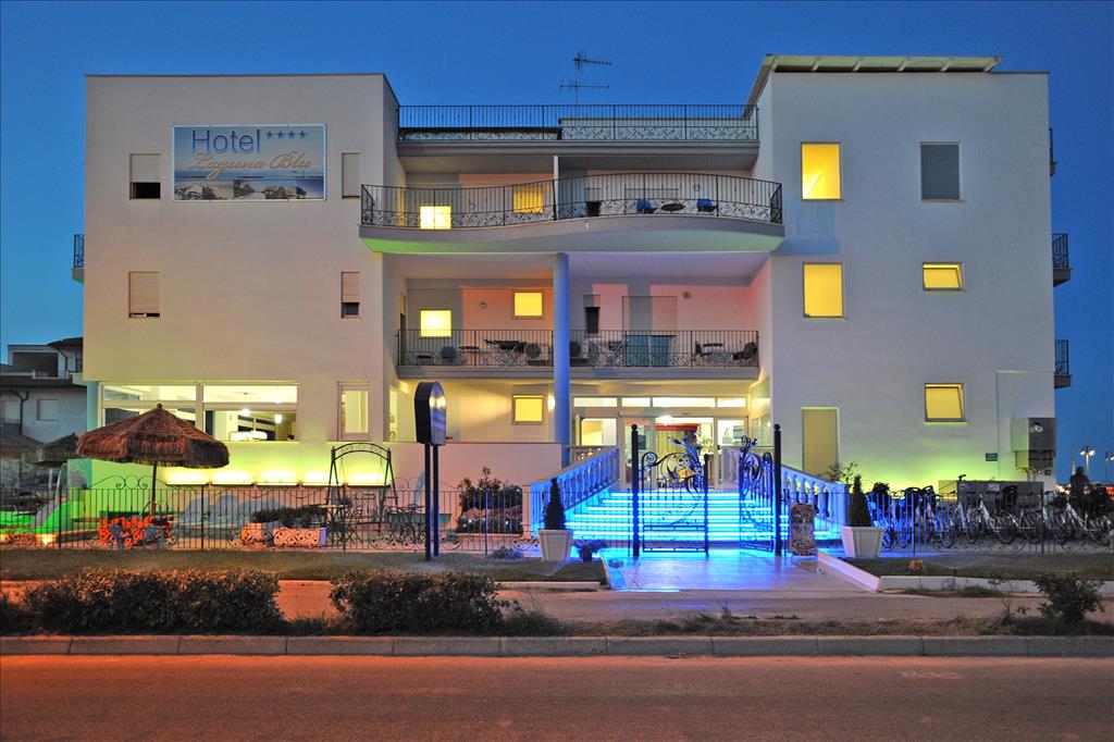 Hotel Laguna Blu - Esterno