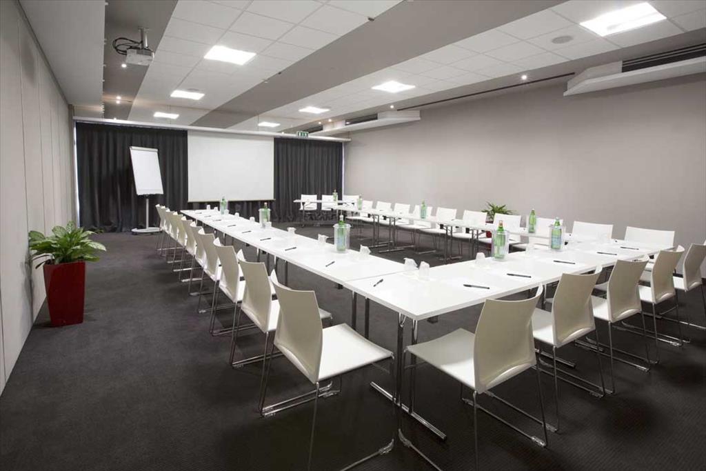 Hotel Living Place Hotel - Meeting