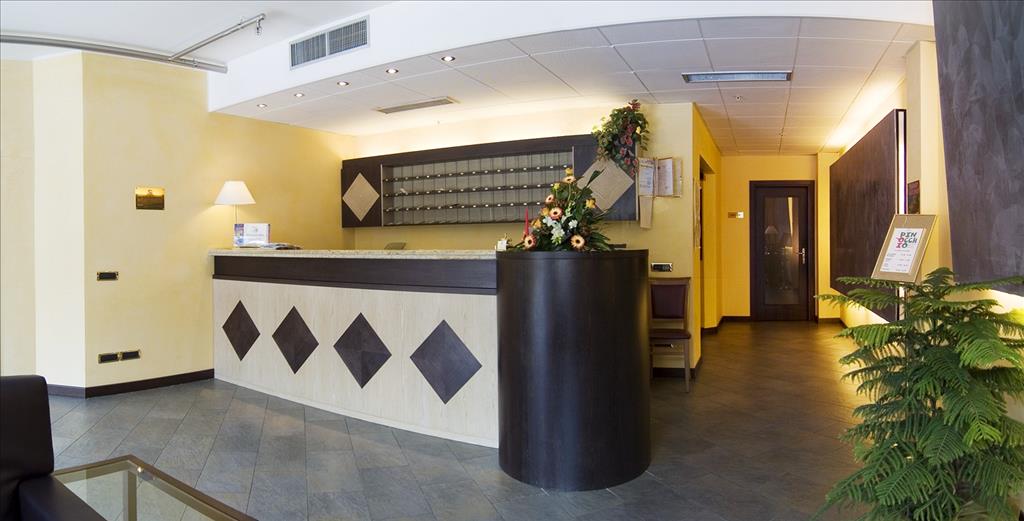 Hotel Lovere - Reception