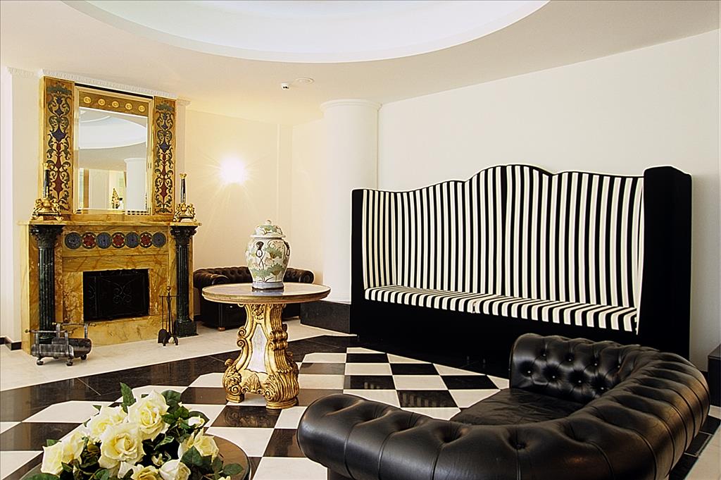 Hotel M Glamour - Salotto