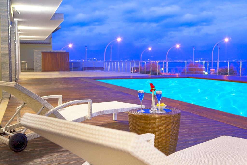 Hotel Main Palace - Piscina