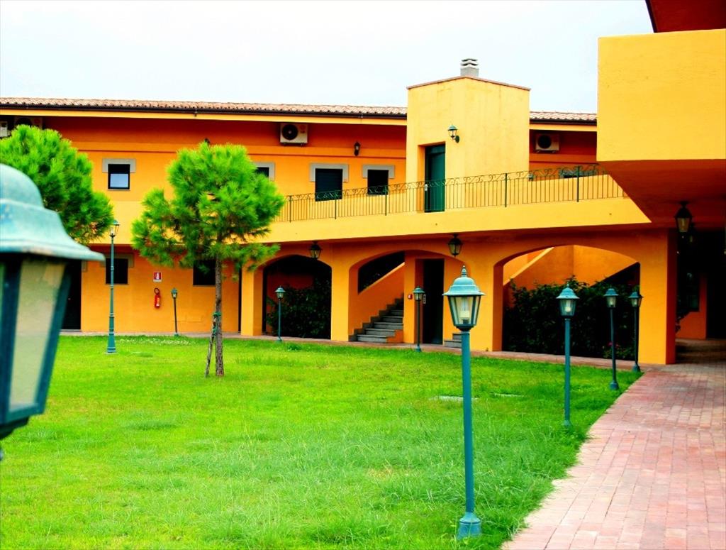 Villaggio Marina del Marchese - StrutturaInterno