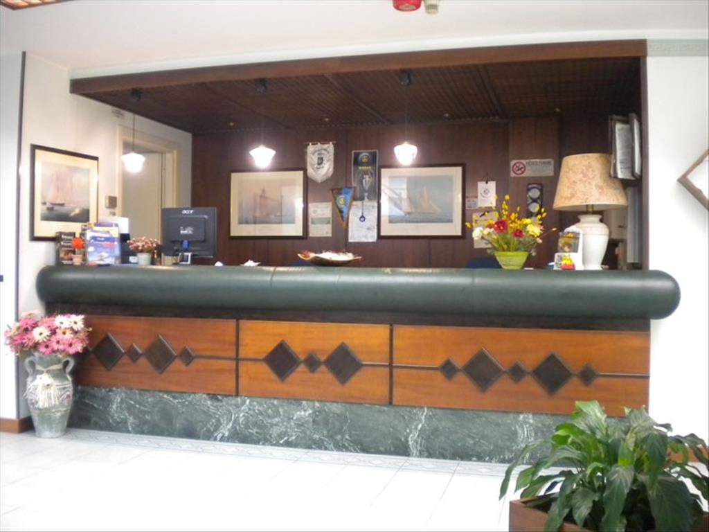 Hotel Mediterraneo - Hall