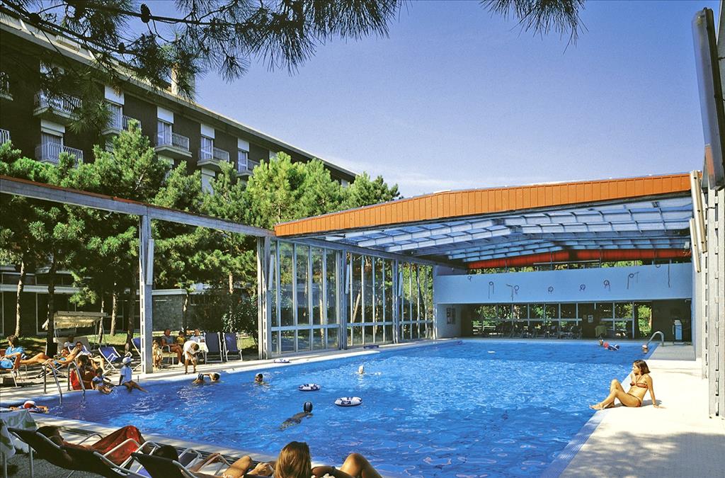 Hotel Meridianus - Piscina