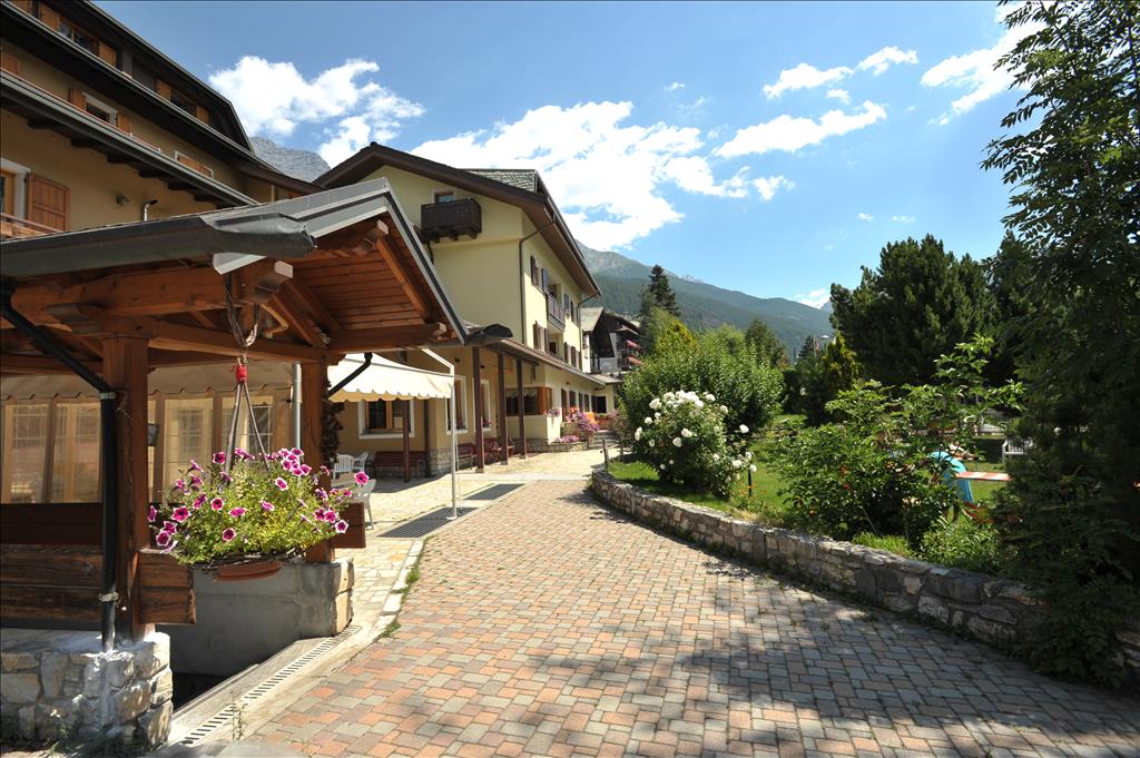 Hotel Meublè Sci Sport Hotel** and Residence*** - Esterno