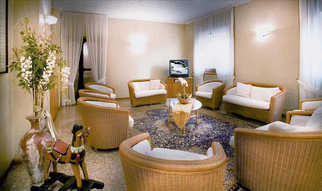 Hotel Milano - SalaTv
