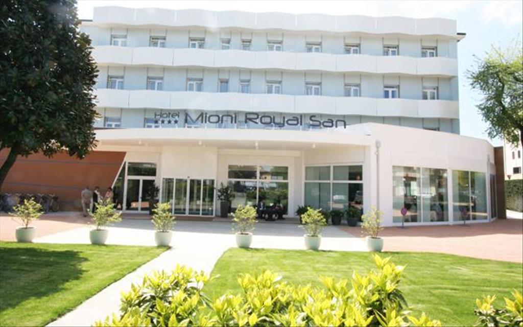 Hotel Mioni Royal San - Esterno