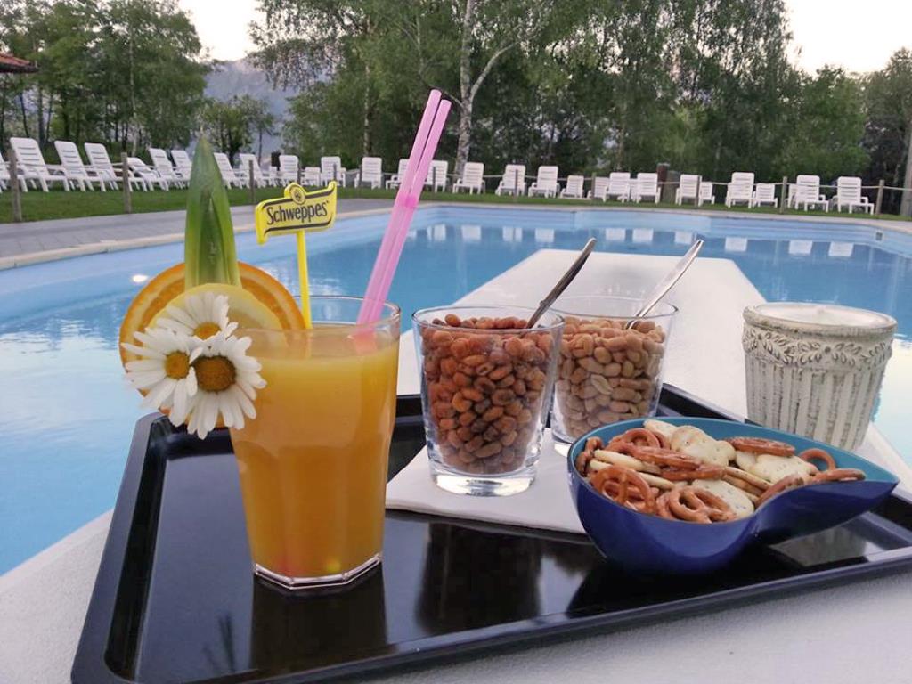 Hotel Mirabeau - Piscina