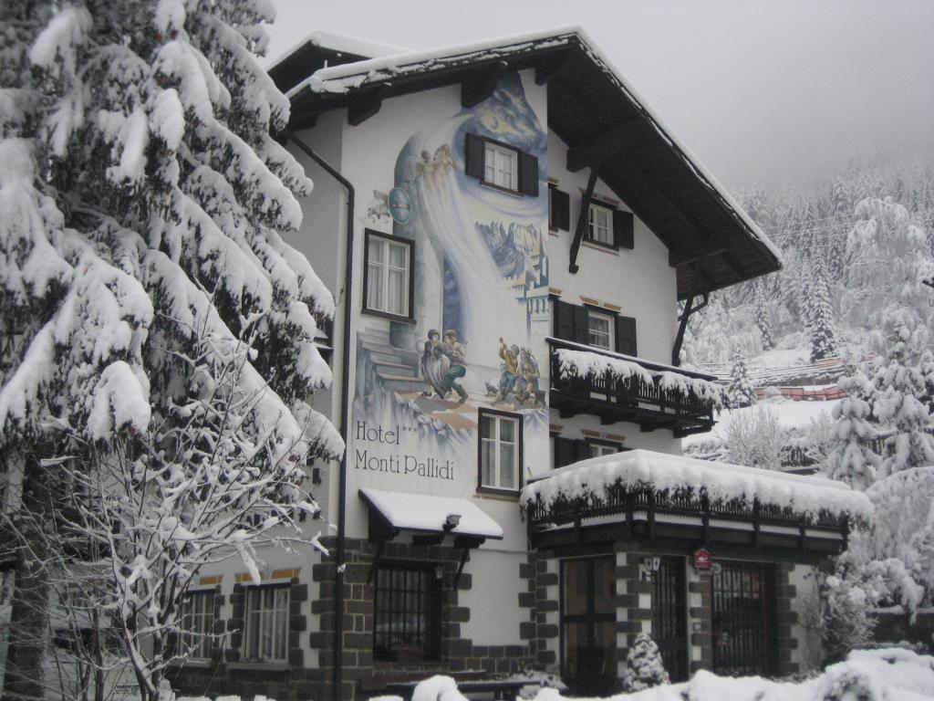 Hotel Monti Pallidi - Esterno