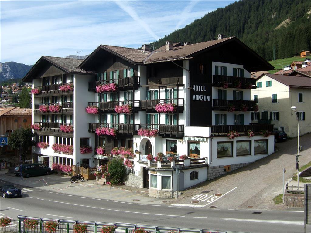 Hotel Monzoni - Esterno