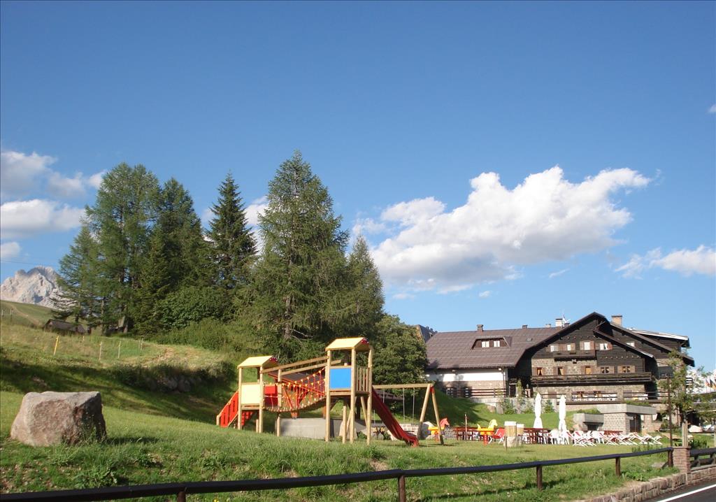 Hotel Monzoni - Giardino