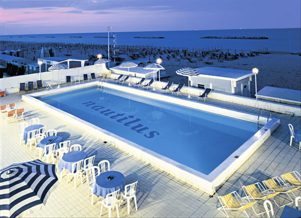 Hotel Nautilus Family - Piscina
