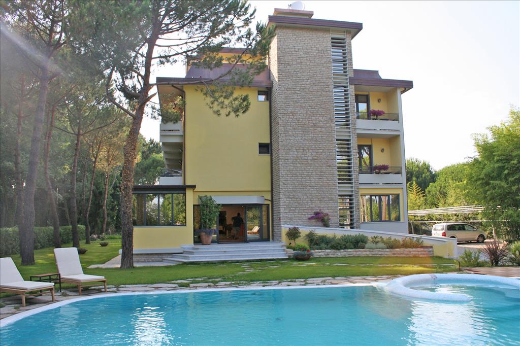 Hotel Nedy - Piscina