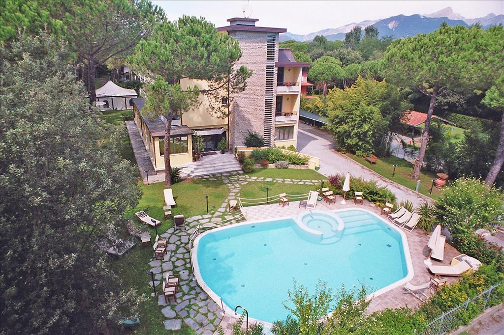 Hotel Nedy - Piscina