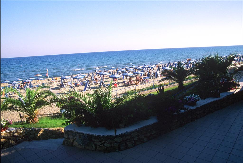 Hotel Nicotel Pineto - Spiaggia