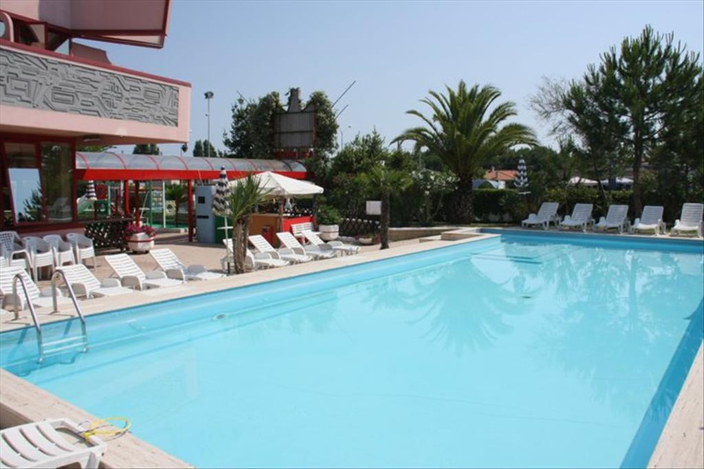 Hotel Onda - Piscina