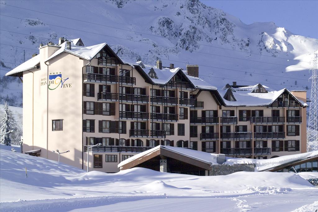 Hotel Piandineve - Esterno