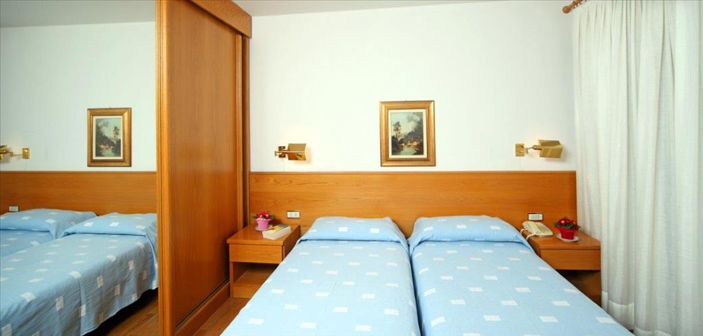 Hotel Pinzolo Dolomiti - Camera