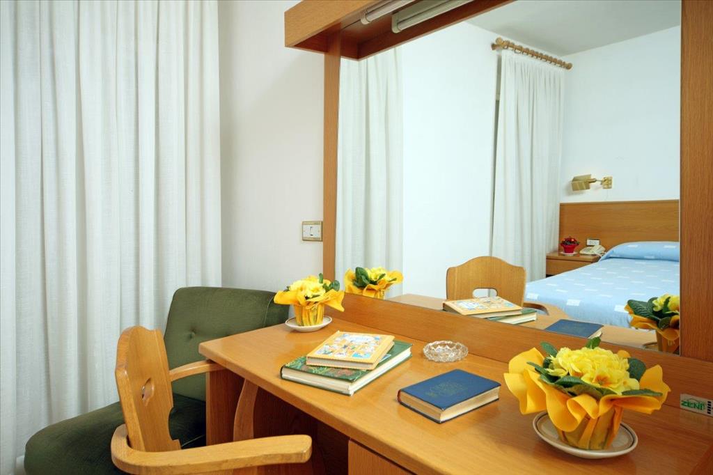 Hotel Pinzolo Dolomiti - Camera