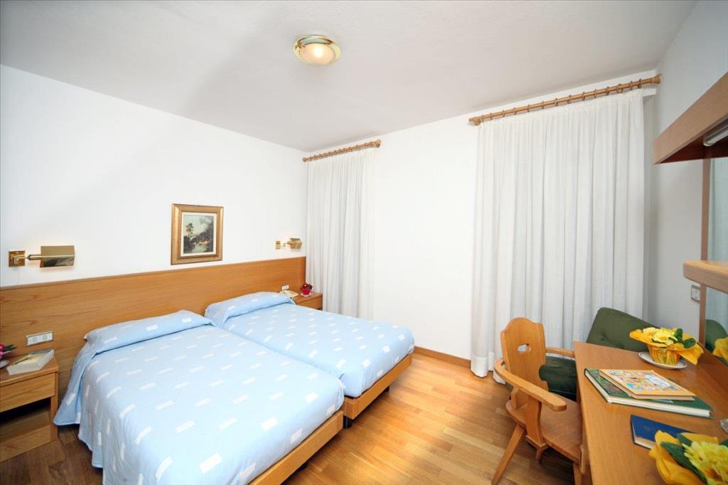 Hotel Pinzolo Dolomiti - Camera