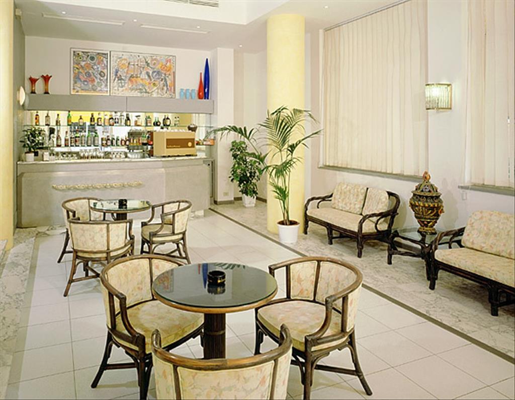 Hotel President's - Bar