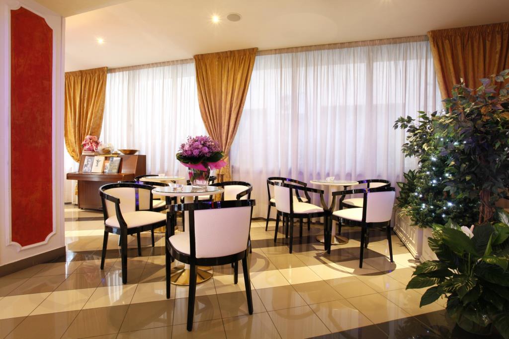 Hotel Puccini - Hall
