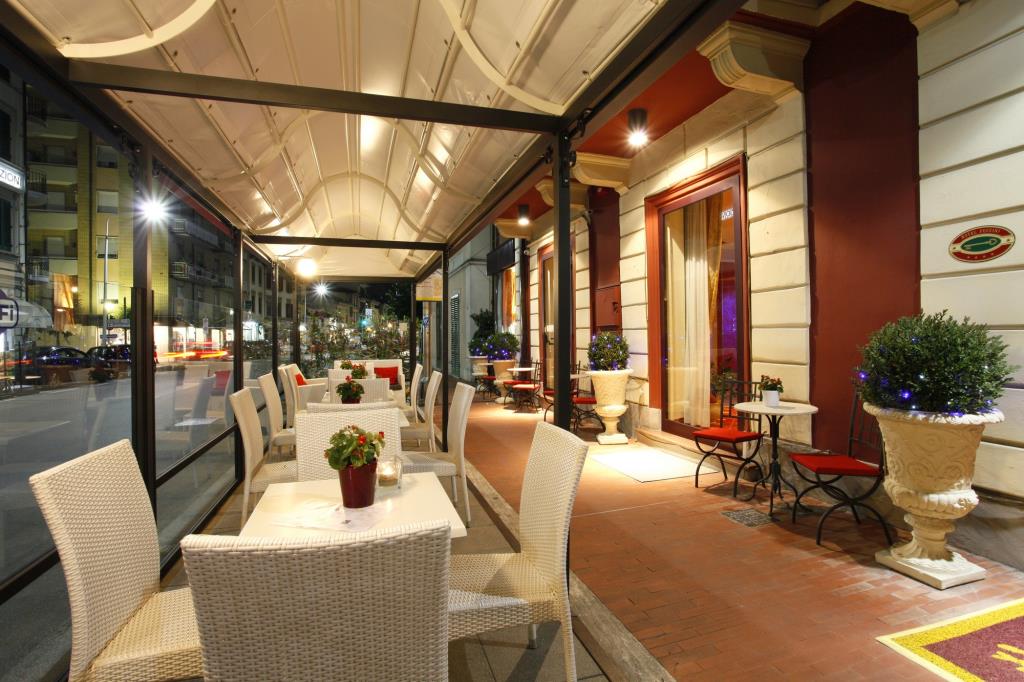 Hotel Puccini - Veranda