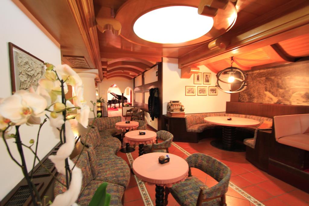 Hotel Regina delle Dolomiti - Salotto
