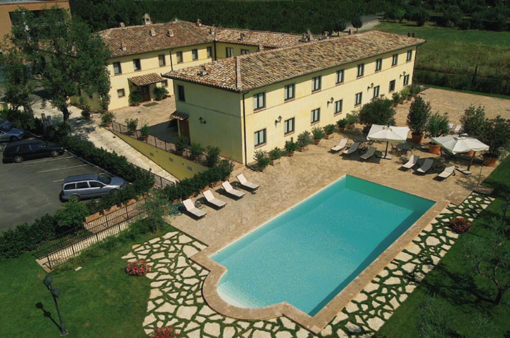 Hotel Relais dell'Olmo - EsternoPiscina