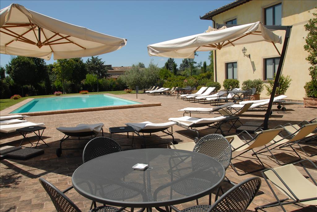 Hotel Relais dell'Olmo - TerrazzaPiscina