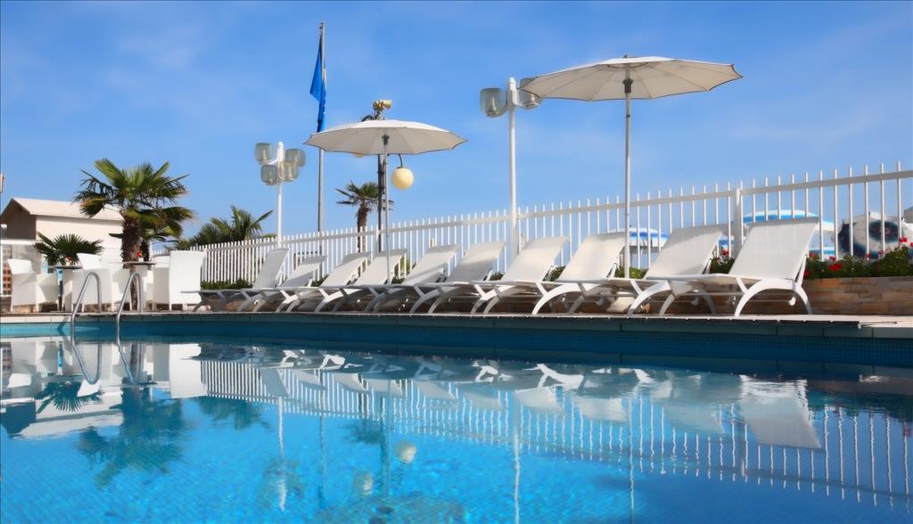 Hotel Rivamare - Piscina
