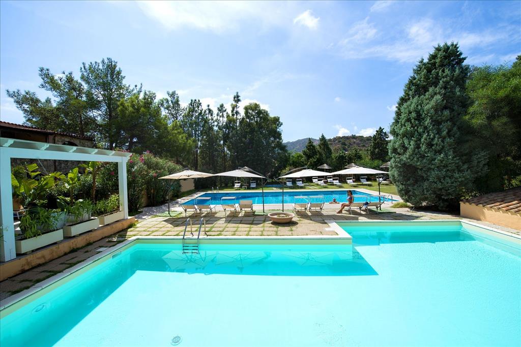 Hotel Rocca Dorada - Piscina